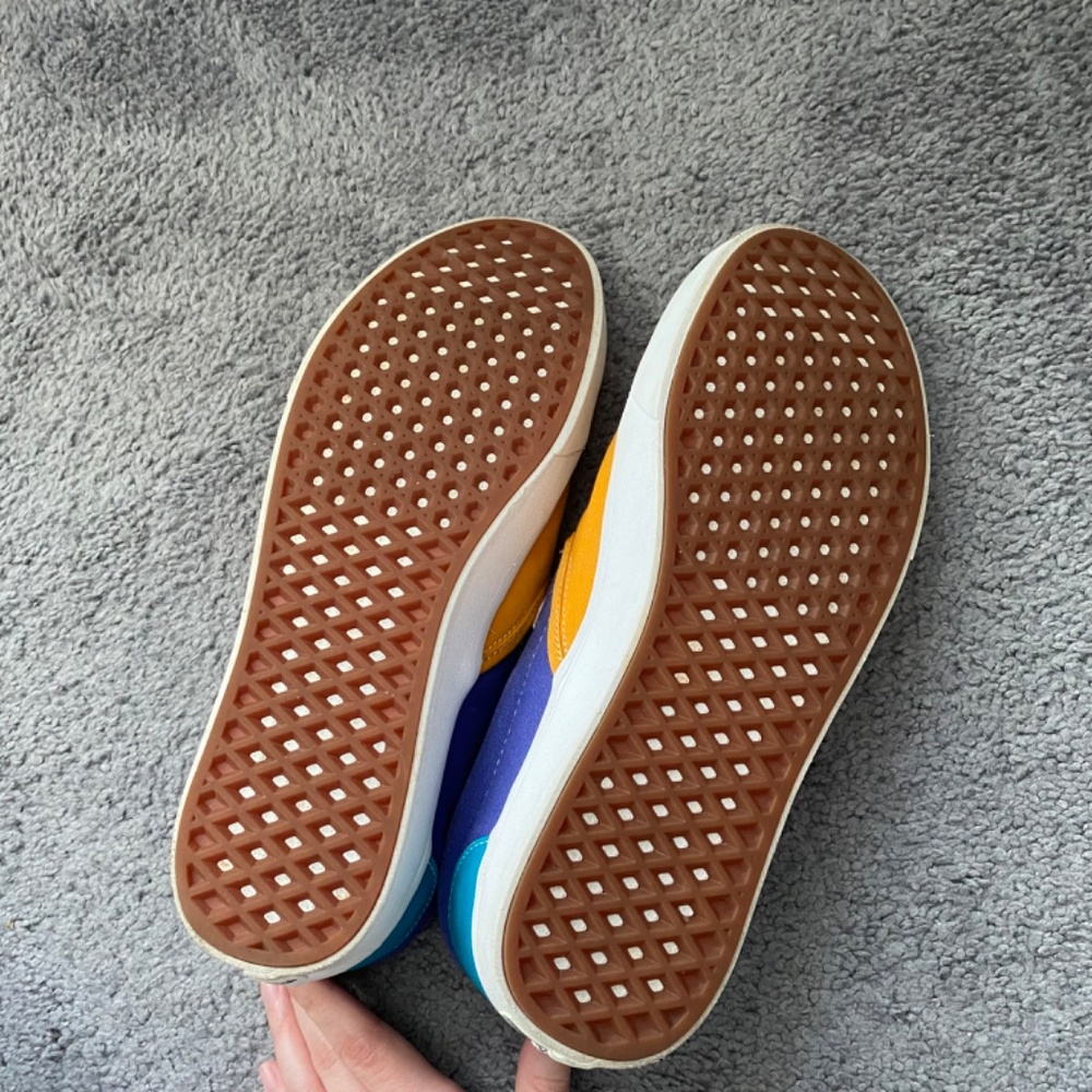Color block Vans Slip-Ons - Picture 2 of 4